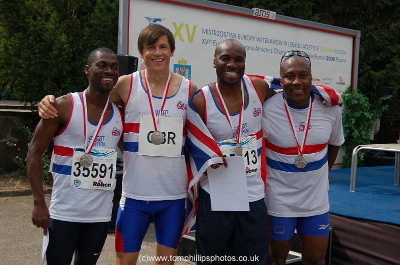M35 4x100m relay medallists.jpg